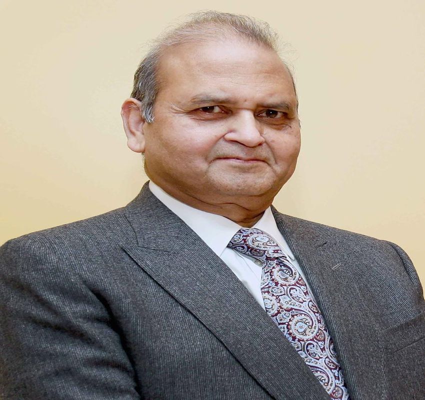 एक सफल बिजनेसमैन से सेवा की ओर झुकाव