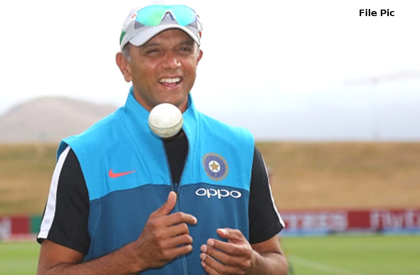 Team India cricket Coach Rahul Dravid reach Jaipur ahead NZ match