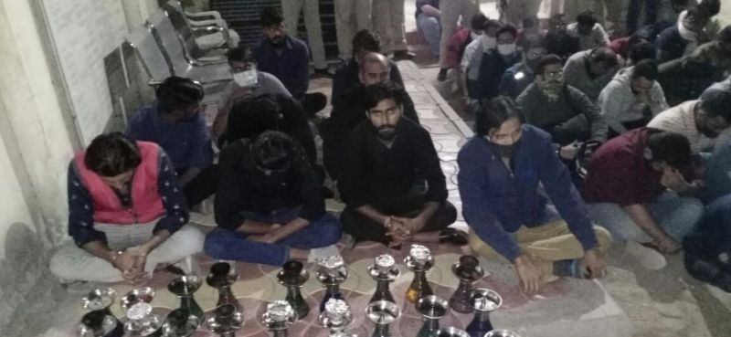 रेस्टोरेन्ट की आड़ में हुक्का व बीयर बार, 14 गिरफ्तार