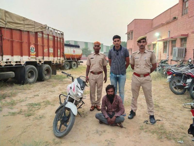 मोबाइल दुकान में चोरी का मुख्य आरोपी गिरफ्तार