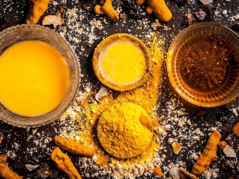 जानिए साबुन से नहाने के बजाय देसी उबटन से नहाने के फायदे