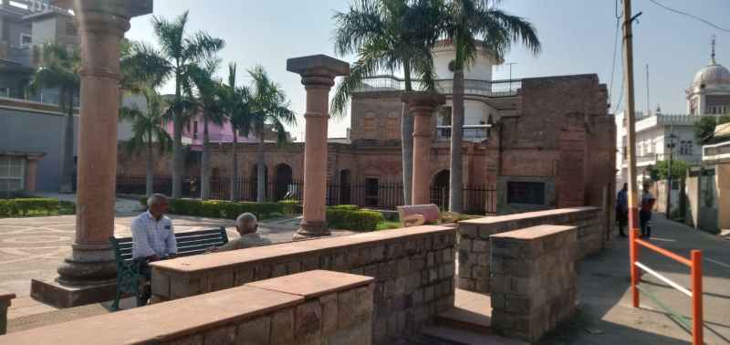 जर्रे-जर्रे से गूंजता है-इंकलाब जिंदाबाद...इंकलाब जिंदाबाद