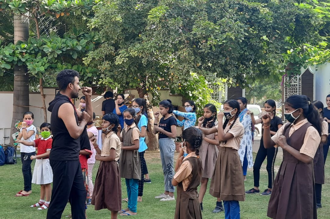 SELF DEFENCE-----तीन हजार बालिकाओं को सिखा चुके आत्मरक्षा के गुर