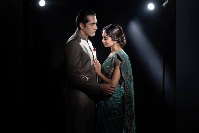 Know about actress Devika Rani who gave first kissing scene in film