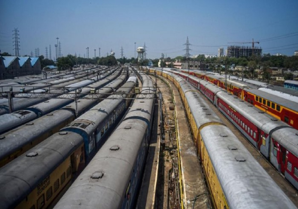 Western Railway Cancel Many Trains Till February Covering UP