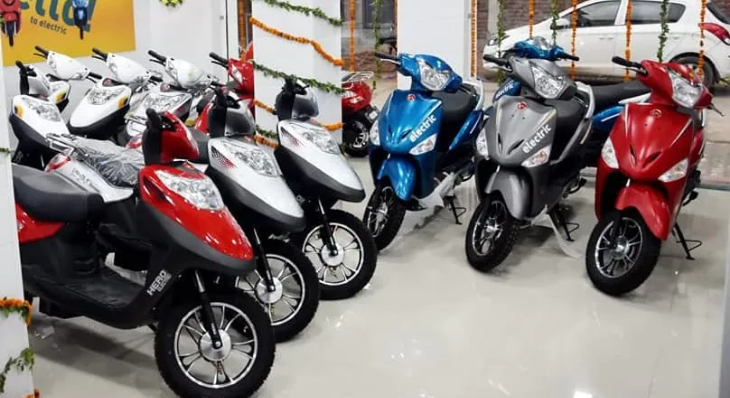 hero_electric_scooters.png