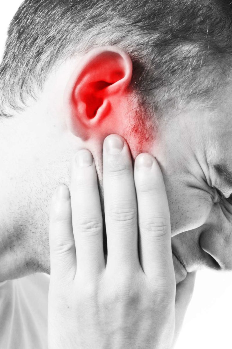 कान के दर्द को करना चाहते हैं ठीक, तो ये आसान से घरेलू उपाय आपके आ सकते हैं काम