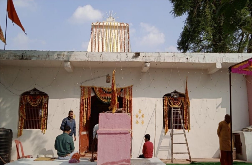 Shri Janakivallabh Maharaj will sit in the new premises