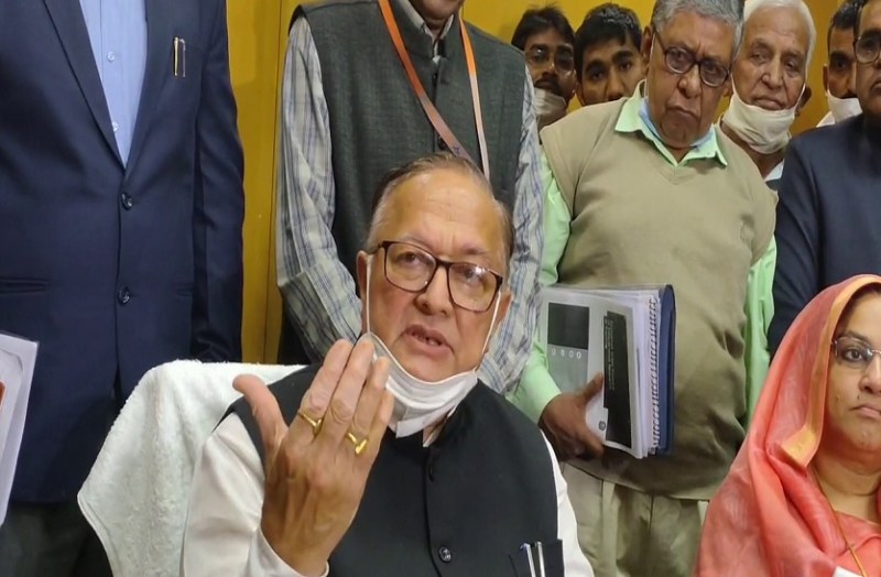 स्कूलों में ऑनलाइन क्लास शुरू करने का निर्णय सीएम स्तर पर