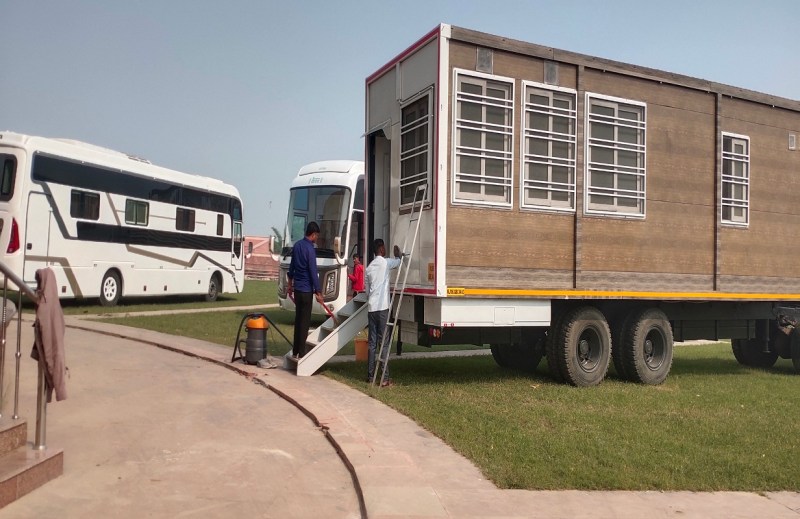 स्वचालित कुटी से श्री राम वनगमन मार्ग की यात्रा करते हुए रामकथा सुनाएंगे मुरारी बापू