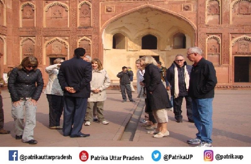 बुंदेलखंड की धरोहर निहारने को आने लगे विदेशी मेहमान, पर्यटन को मिलेगा बढ़ावा