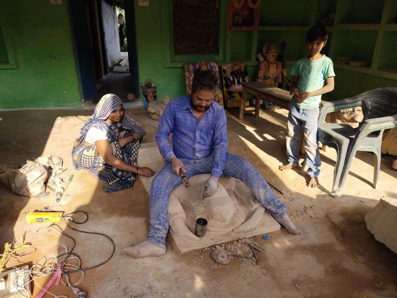 कटनी प्रशासन को नहीं पीएम के आदेश की परवाह, खजुराहो शिल्पी के वंशजों की कर दी उपेक्षा, देखें वीडियो