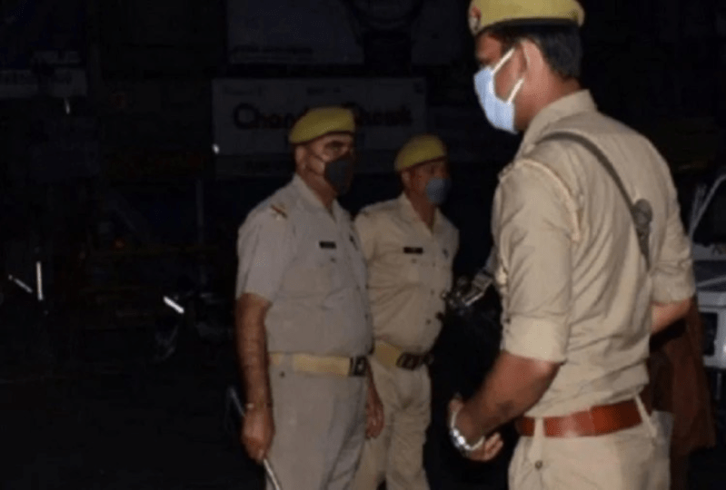 सेल्फी लेने के जनून ने उड़ाए होश, चारों तरफ बिखरा खून और मांस के लोथरे देख मां—बहन बेहोश,सेल्फी लेने के जनून ने उड़ाए होश, चारों तरफ बिखरा खून और मांस के लोथरे देख मां—बहन बेहोश