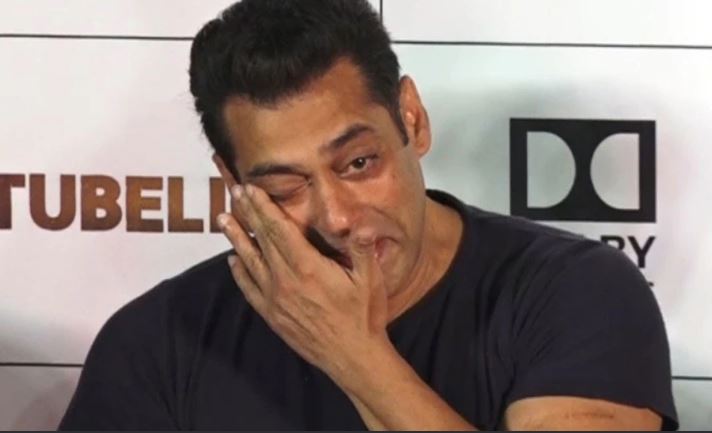 When these superstars started crying bitterly in front of the camera