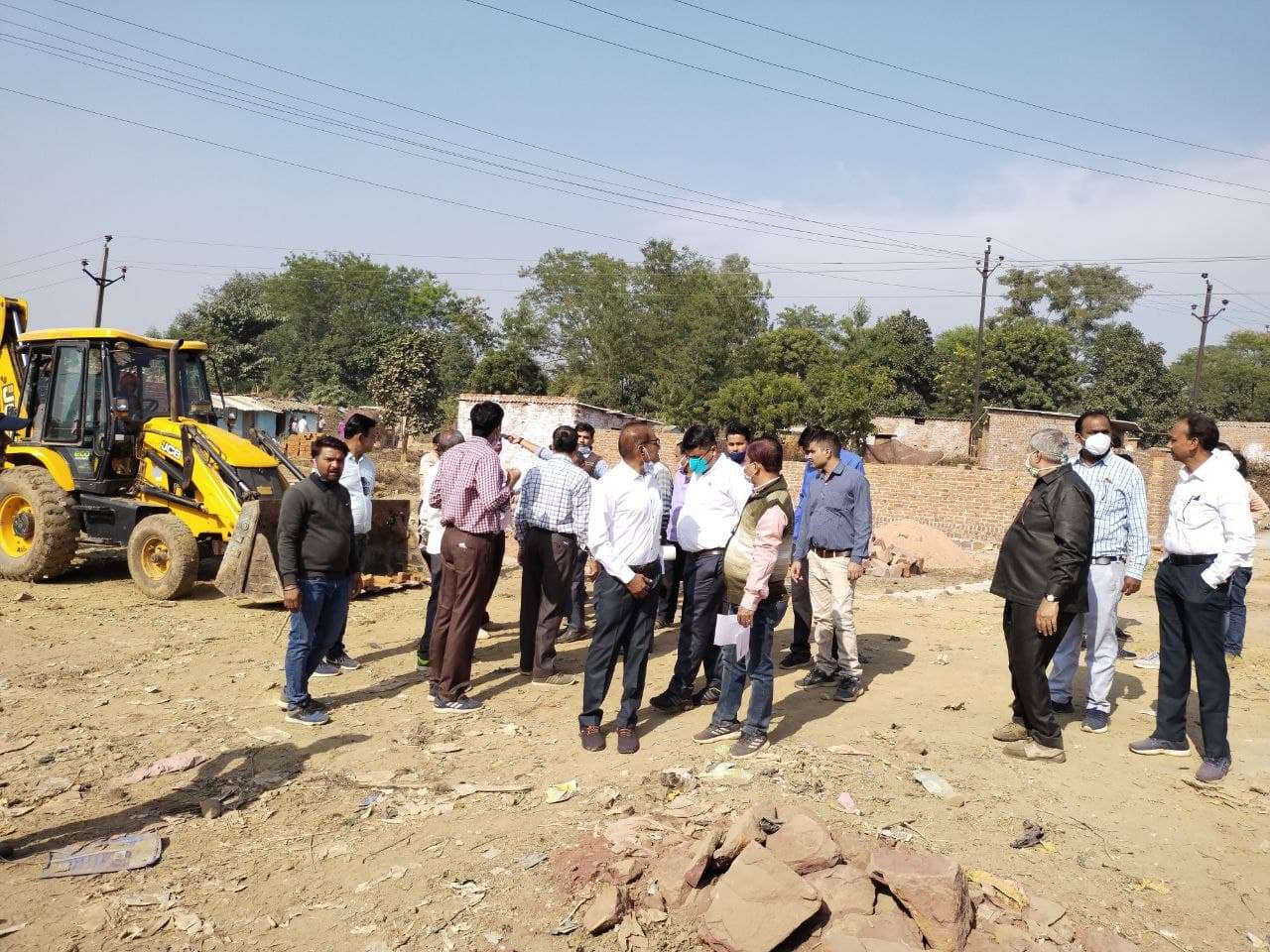 VIDEO: 5 करोड़ से अधिक कीमती जमीन पर एक सप्ताह में तन गई थी बस्ती, प्रशासन ने किया जमींदोज