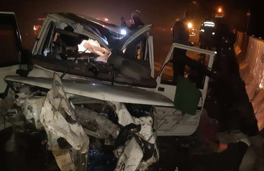 horrific-accident-on-yamuna-expressway-in-mathura-five-die.jpg