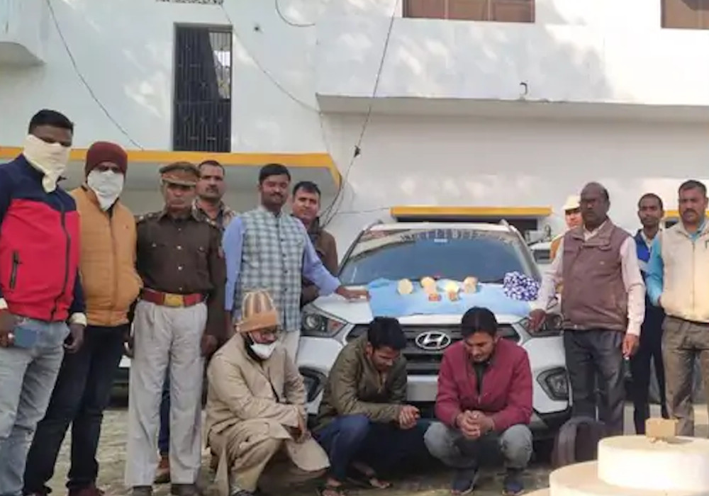 Three smugglers arrested with six teeths of Elephants worth 2.5 crores