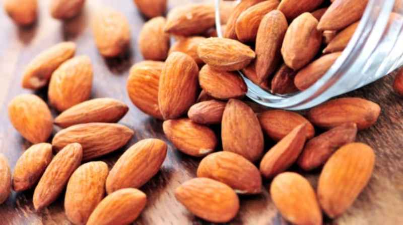 Health benefits of almonds: जाने बादाम कैसे हैं आपके स्वास्थ्य के लिए लाभकारी