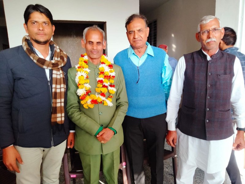 ग्रीन मैन विजय पाल ने 10 लाख से अधिक पेड़ कटने से बचाए और अनगिनत पेड़ लगाए