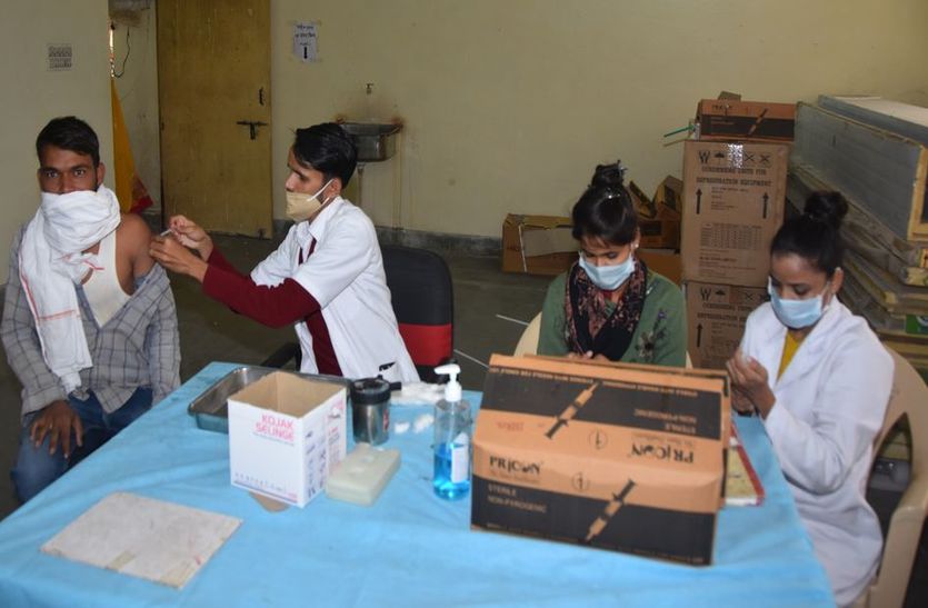 covid vaccination टीकाकरण में प्रदेश में तीसरे स्थान पर रहा भीलवाड़ा