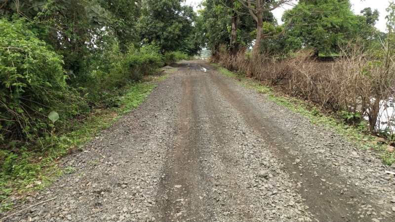 दो ग्रामों के बीच तीन किमी का मार्ग अधूरा