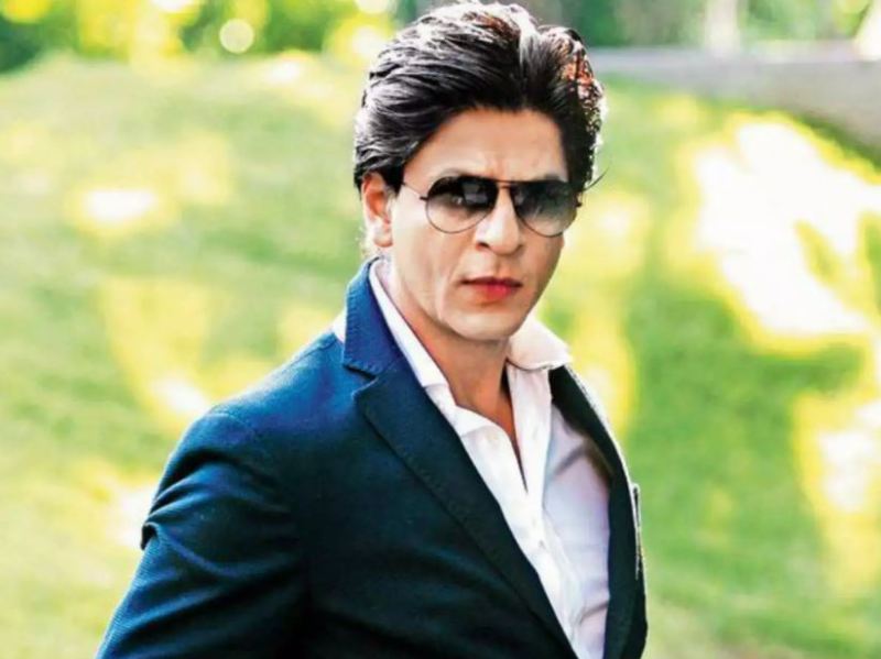 Fatima Sana Sheikh did not wash hands after touching Shah Rukh Khan