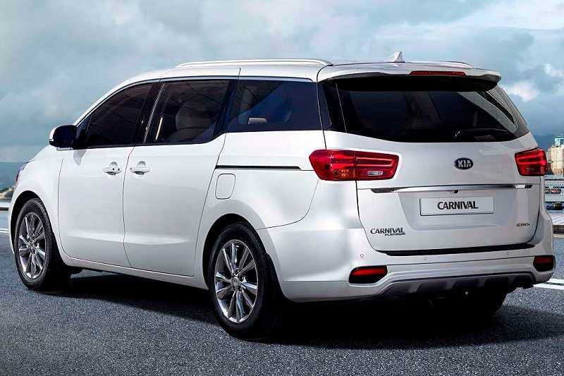 kia_carnival.jpg