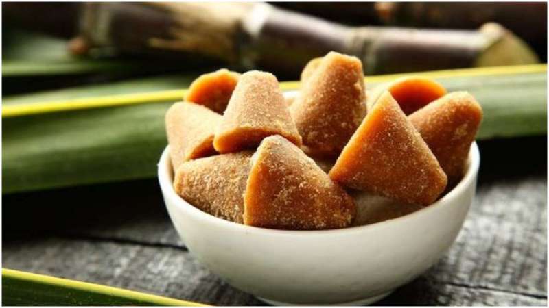 रात में सोने से पहले करें गुड़ का सेवन कई समस्याएं होंगी दूर