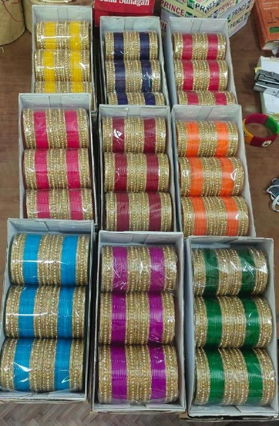 Bangles in pali