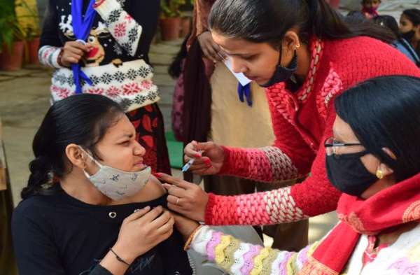 बच्चों को सुरक्षा का मंगल टीका