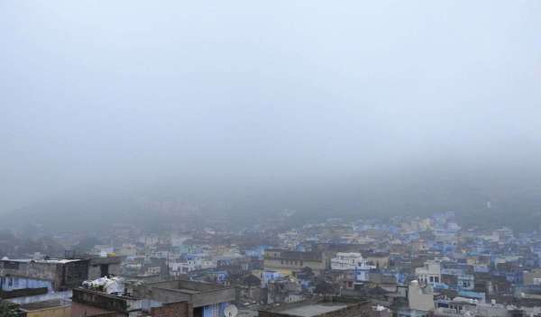 weather alert: दो दिन से मावठ का दौर जारी, दिनभर जले रहे अलाव... देखे तस्वीरे...