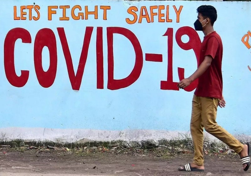 Coronavirus Update : बीते एक हफ्ते में कोरोनावायरस के नए मरीज 13 गुना बढ़े, रविवार को 7695 नए मिले चार की मौत