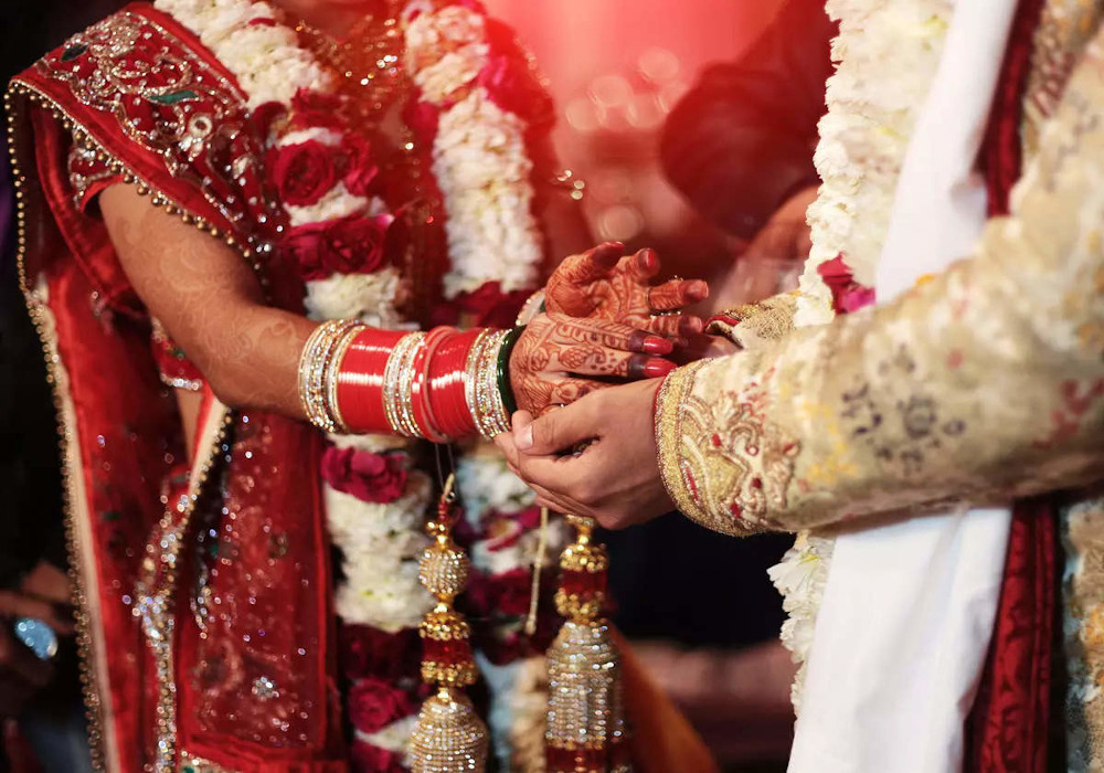 Quick Read: मुख्यमंत्री Uttar Pradesh Top Newsविवाह योजना के तहत चोरी से करा दी शादी