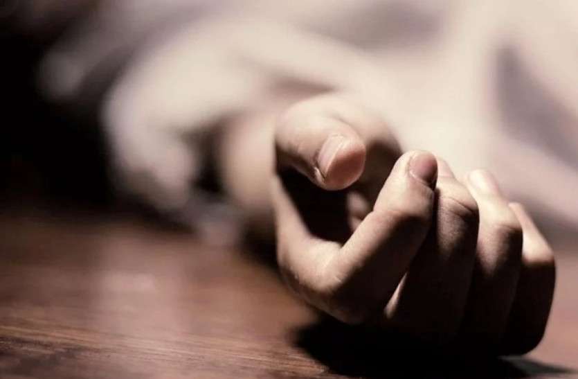 Gujarat Hindi News : 43 लाख के घोटाले के आरोपी ने की आत्महत्या