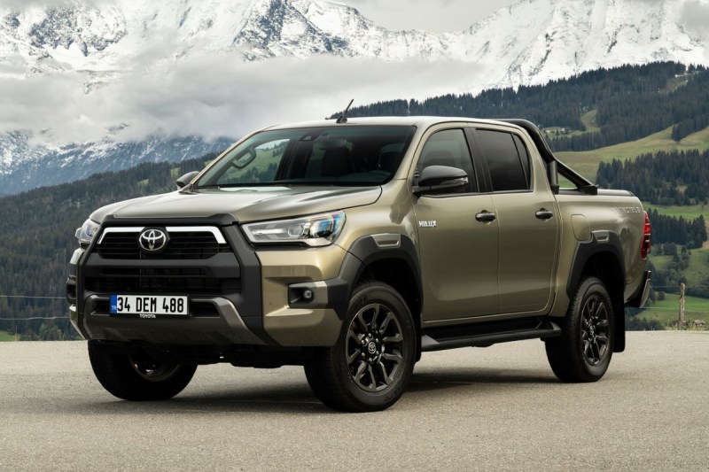 toyota-hilux_front-amp.jpg