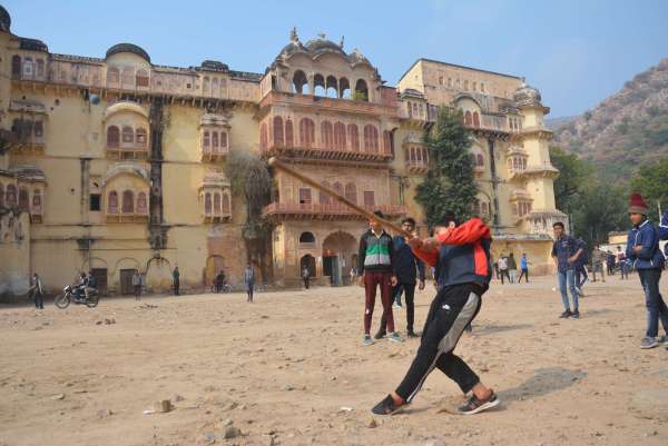 alwar makar sakranti celebration