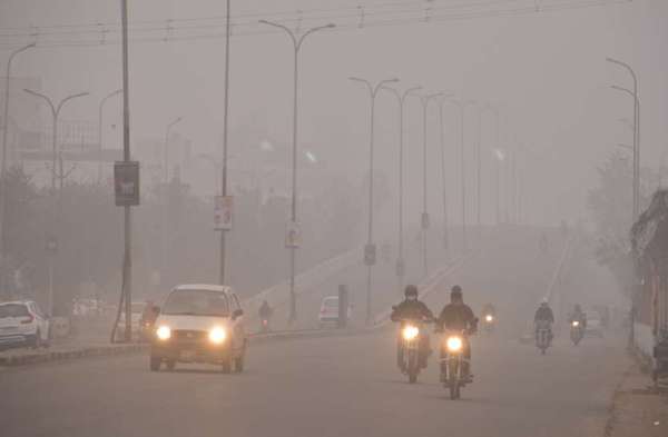 कोहरे का कर्फ्यू,