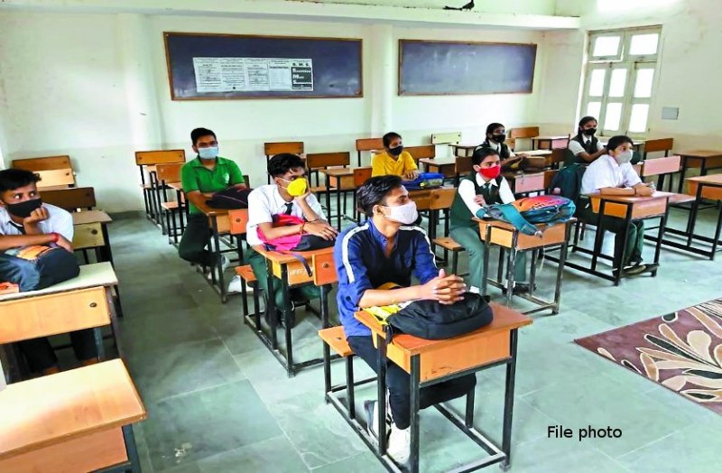 सीबीएसई ने 10वीं और 12वीं के सिलेबस को दो भागों में किया डिवाइड