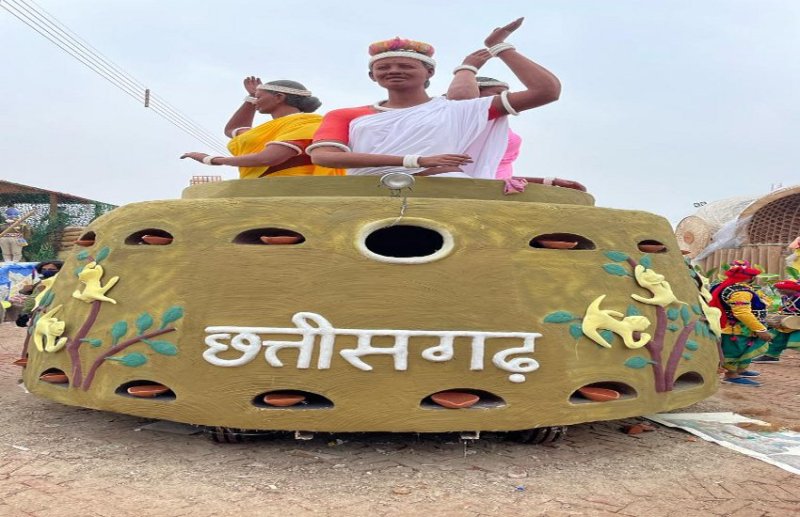 Republic Day 2022: छत्तीसगढ़ की गांव और गौठान पर आधारित झांकी को राष्ट्रीय मीडिया की मिली सराहना