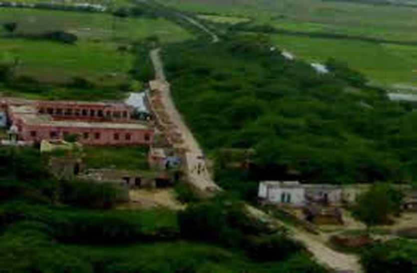 प्रशासनिक अधिकारियों का गांव बामनवास