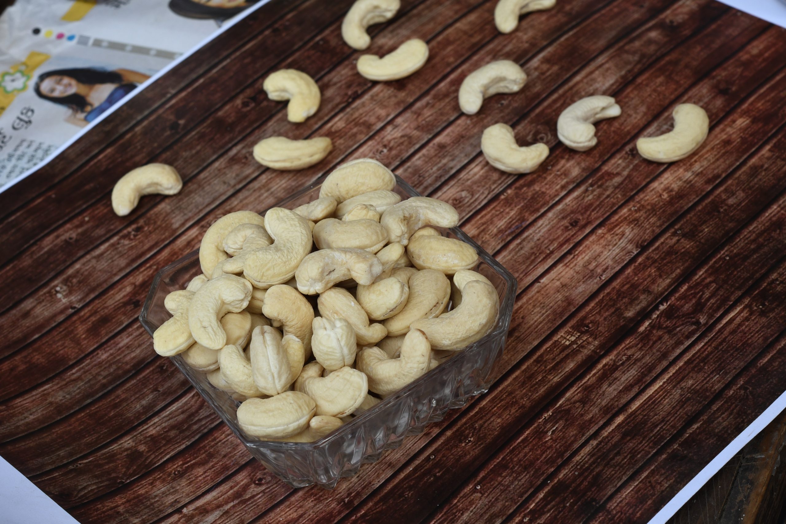 Benefits of Cashewnuts: आइए जानते है रोज सुबह खाली पेट काजू खाना स्वास्थ्य के लिए बहुत फायदेमंद होता है