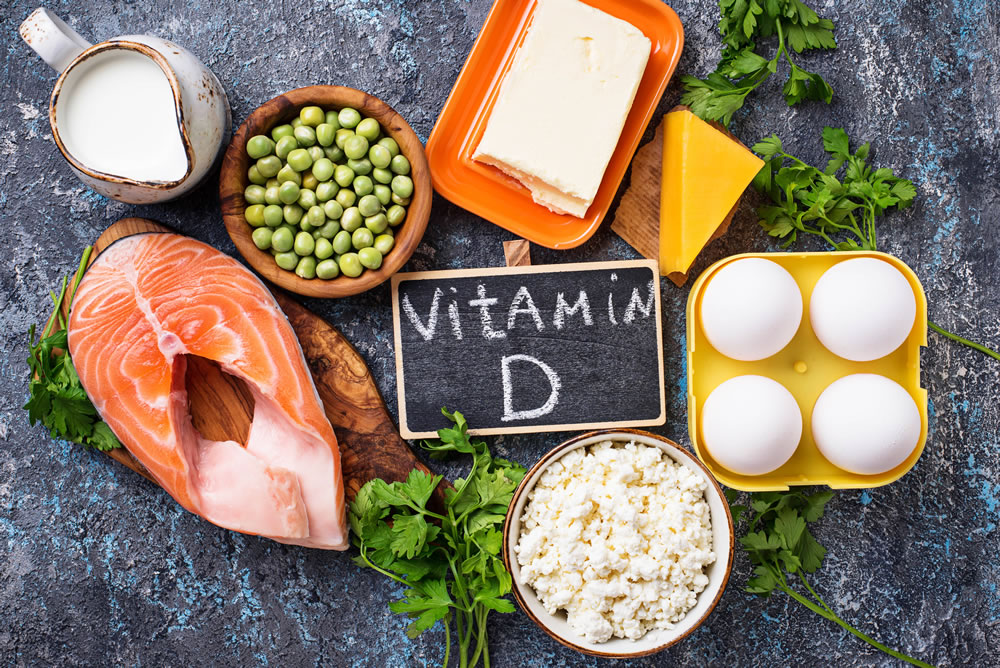 Vitamin D deficiency : हेयर फॉल, छोटी छोटी बात पर चिढ़चिढ़ापन, विटामिन डी की कमी के लक्षण हो सकते है। विटामिन डी के दूसरे लक्षणों को समझो