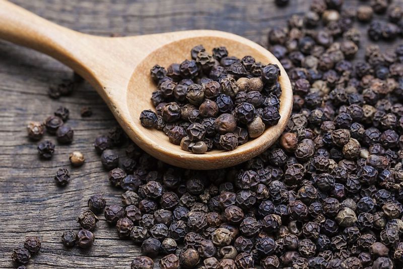Health Benefits of Eating Black Pepper In Winter