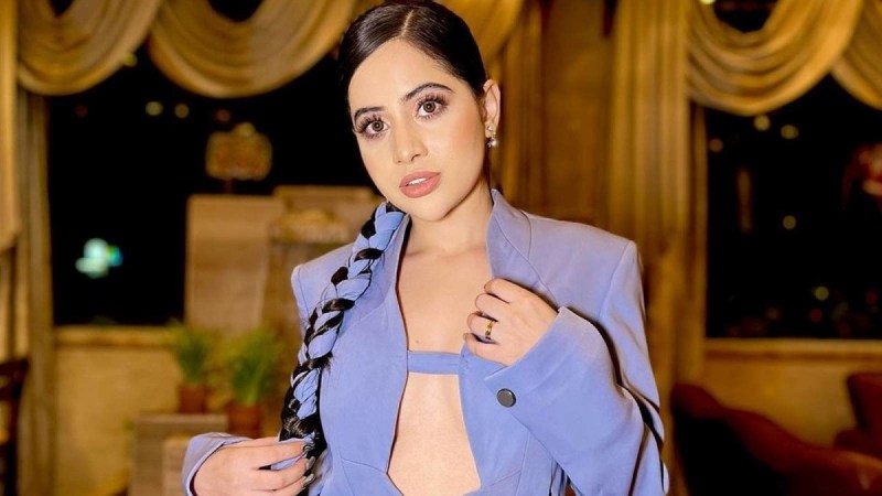 मुंह में गुटखा भरकर इस शख्स ने की ऐसी हरकते, उर्फी जावेद ने पकड़ लिया पेट