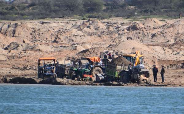 The gravel mafia is piercing Chambal's chest, responsible silent......view photos