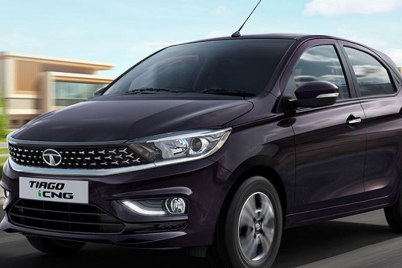 tata_tiago_cng-amp.jpg