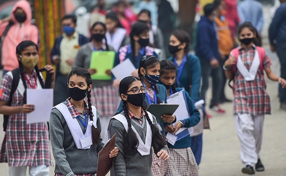 DDMA decides Schools and Gyms Reopen Night Curfew time Changed In Delhi