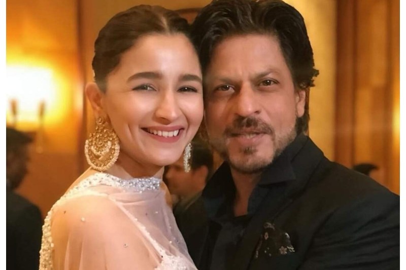 Shahrukh Khan asked Alia Bhatt for work, said- 'I will come on time for the shoot'