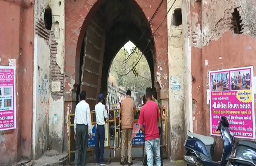 Gujarat Hindi News Video : दाहोद का गढी का किला जर्जर हालत में, आवाजाही बंद