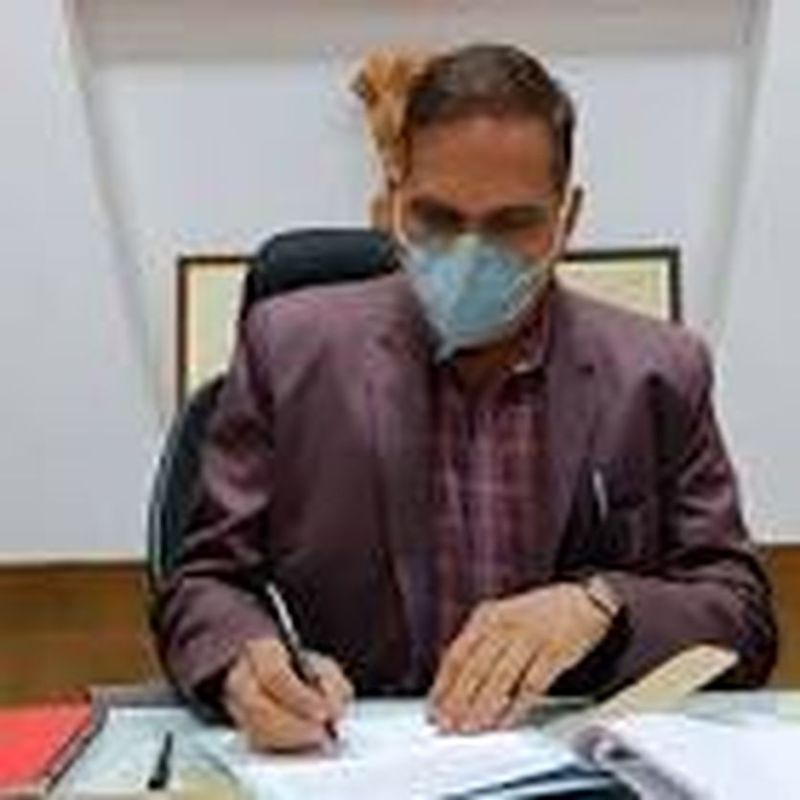 मैं कलक्टर ताराचंद मीणा बोल रहा हूं ....